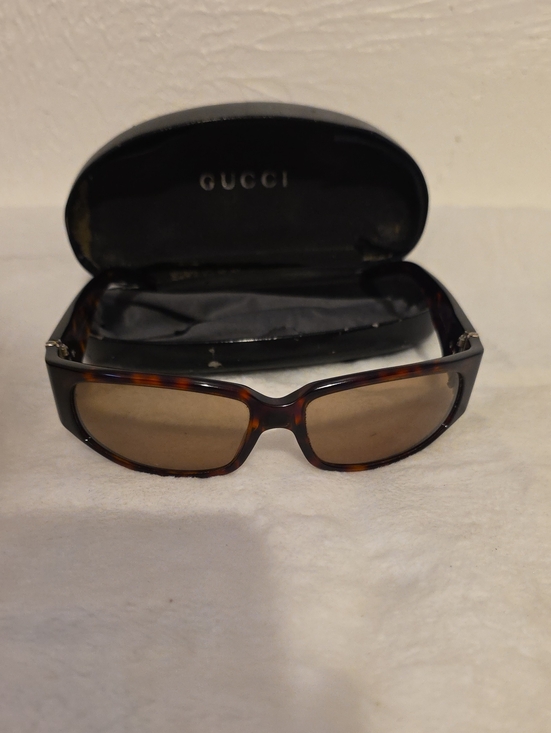 Gucci Accessories - Gucci Tortoiseshell Sunglasses with Brown Lenses